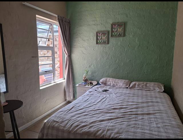 3 BEDROOM APARTMENT FOR SALE IN ASTON BAY